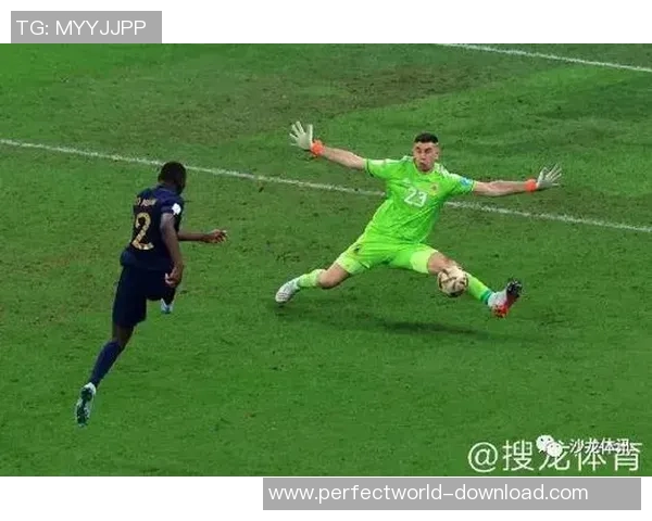 世界杯惊现冷门AC米兰逆转里昂神扑瞬间震撼全场