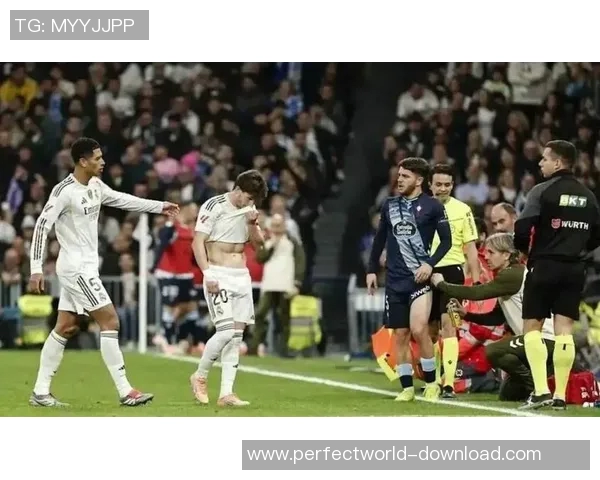 西甲激战多特蒙德与莱比锡互交白卷神扑引发争议判罚全场沸腾