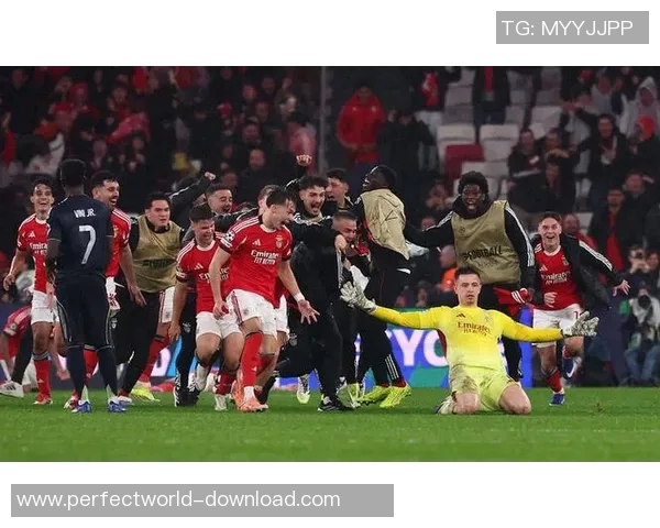 欧冠激战本菲卡与拜仁握手言和绝杀瞬间点燃全场激情