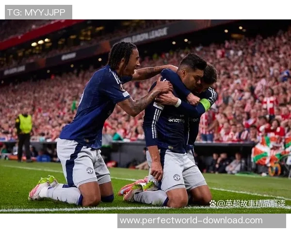 欧联杯激战那不勒斯逆转里昂引发争议判罚全场沸腾