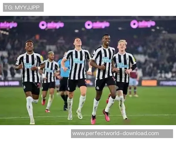 本菲卡狂胜那不勒斯5-1神扑瞬间成比赛转折点引发热议