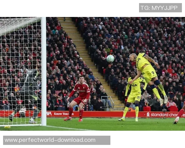 中超激战曼联与利物浦战成平局十大精彩进球瞬间回顾引爆全场热情